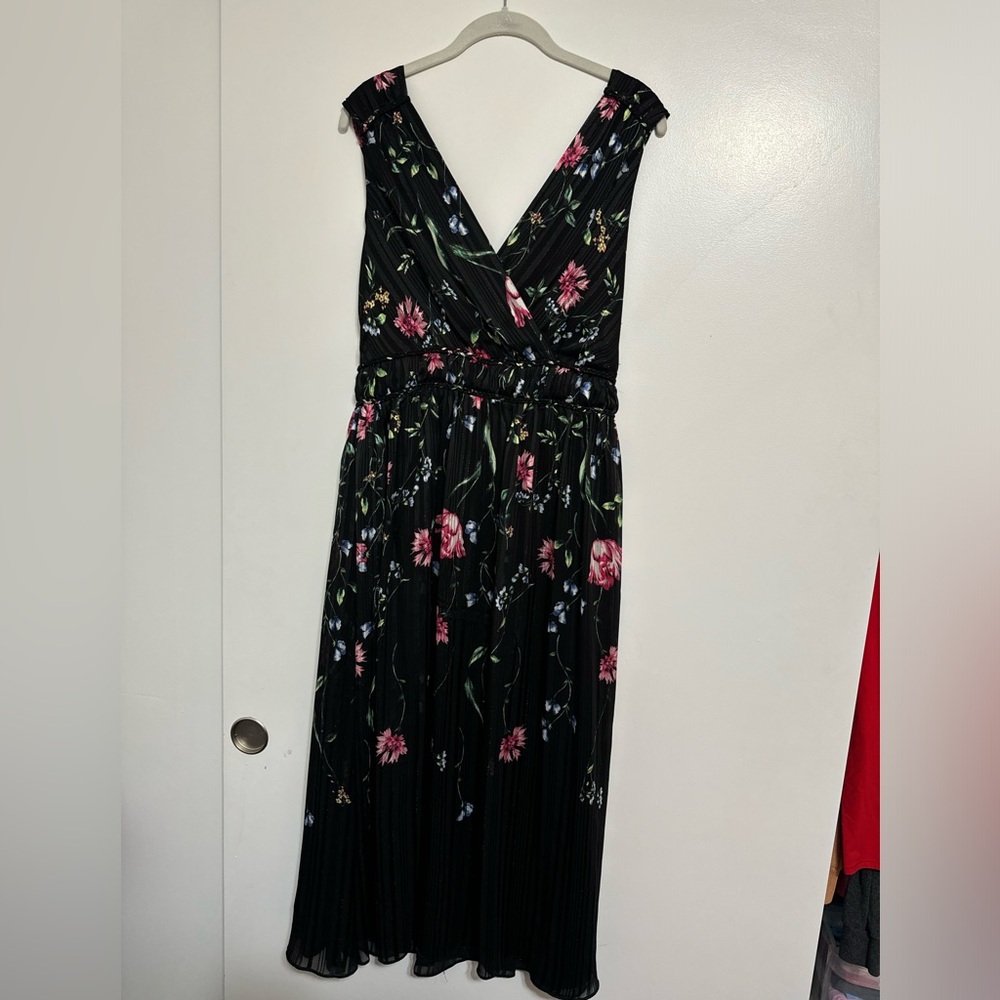 White House Black Market Black Floral Maxi Dress